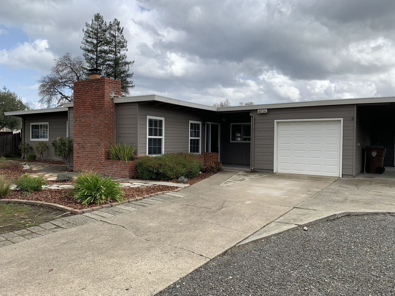 4026 Encina Drive, a midcentury modern style home
